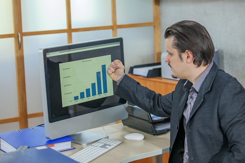 EPOS Direct Reduces Losses in 2024, Aims for Full-Year Profitability by 2026